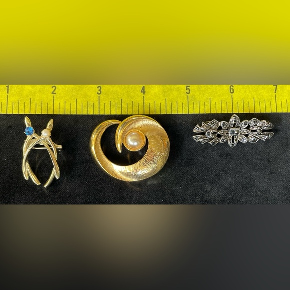 3 Brooches - Wishbones, Swirl, Filagree - Picture 2 of 5